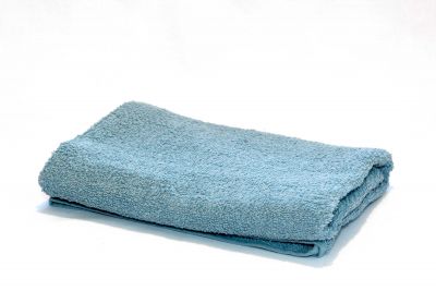 Sininen froteepyyhe 50x100 cm